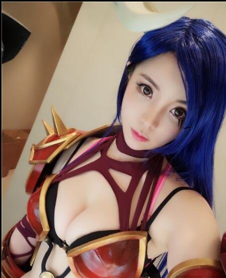 showgirl兔兔:福利不是穿多穿少的问题