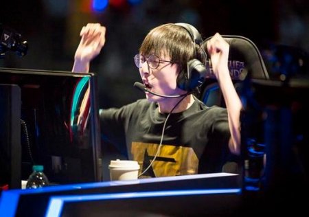 势均力敌 MLXG成SKT季中赛最大威胁