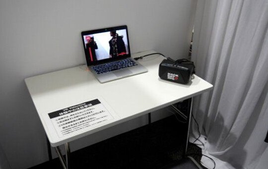 情人节也可以虚拟?岛国记者用VR约会女优