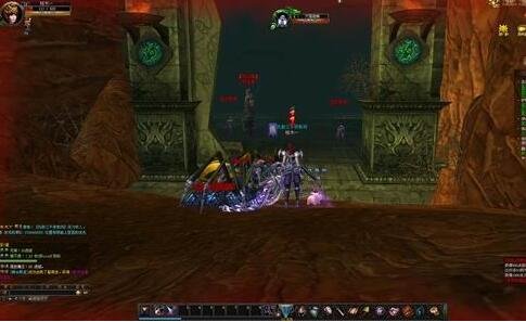 《隋唐演义OL》评测:世界喊话不要钱《隋唐演义OL》是由欢畅时代代理运营的一款3D武侠MMORPG,游戏以隋唐年间群雄并起为故事背景,用一个个经典的历史镜头带玩家体验隋唐乱世的英雄史诗。俗话说的好:乱世出英雄,诸位看官,和小编一起去隋唐乱世耍耍吧! 隋唐演义OL 游戏登陆界面 角色职业:PVP和PVE并重,职业特色鲜明 《隋唐演义OL》中提供了五种职业,分别是猛将、药师、游侠、刺客和少保。猛将在团队中起到坦克的作用,药师自然是奶妈,游侠是远程的DPS,刺客则高爆发的偏重PVP的职业,最后的少保定位是团队中的多面手,在PVP方面也有着更灵活的发挥。游戏中在选择职业后有少量的捏脸选项可供选择。 隋唐演义OL 角色创建界面 上手体验:半写实水墨画风,打击感略微无力 游戏画面采用半写实画风,整体风格清新秀丽,水墨中国风十足,人物的服饰和色彩搭配方面处理的不错,建筑风格也可圈可点。不过贴图材质不够精细,好在远景效果还算开阔。整体来说画面质量在中游水平。游戏中的打击感做的略微薄弱,和音效不是很同步。 隋唐演义OL 战斗画面 隋唐演义OL 远景还行 核心玩法:任务、副本、和挂机 《隋唐演义OL》中提供了海量的任务和大量的副本,为玩家提供了大量的义气值来源,由于职业设定趋于PVE,和好兄弟一起下副本也是一件十分有意思的事情,由于武器的修炼的设定,大量的挂机修炼玩家也是游戏中一道独特的风景线。游戏中独有的成就系统也让玩家清晰的看到自己的成长足迹,让无聊的刷怪任务变得更有意义。 隋唐演义OL 挂机风景线 隋唐演义OL 血战副本 隋唐演义OL 成就系统 主要养成:武器修炼 《隋唐演义OL》中武器的属性在人物属性中所占比重很大,武器的修炼以挂机的形式进行,修炼时需要消耗义气值,而义气值通过打怪或任务获得,随着等级的提高,玩家也可以进行离线修炼,修炼到一定等级会获得天赋点,不同类型的武器天赋不同,由于每种职业都有两种适用武器,所以,也是对玩家职业发展类型的一个延伸。游戏中的高级装备支持变形功能,可以开启更酷炫的外观。 隋唐演义OL 挂机修炼 隋唐演义OL 多种天赋选择 17173评分:6.1分 经过体验之后,小编认为《隋唐演义OL》的内容能够满足绝大多数的玩家,副本、PK、强化、团战等很多内容都完善,游戏有一点比较良心的是:世界喊话不要钱,这点对于那些对刷喇叭深恶痛绝的玩家来说是个好消息。