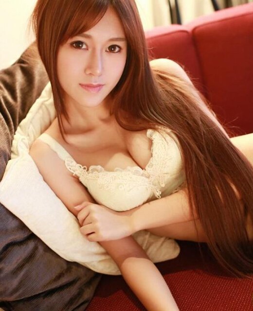 沟不用挤!性感女神嘉琳winna的私房写真