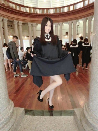 台湾美腿电玩女神私照曝光